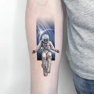 Правда, что в космонавты не берут с татуировкой?
