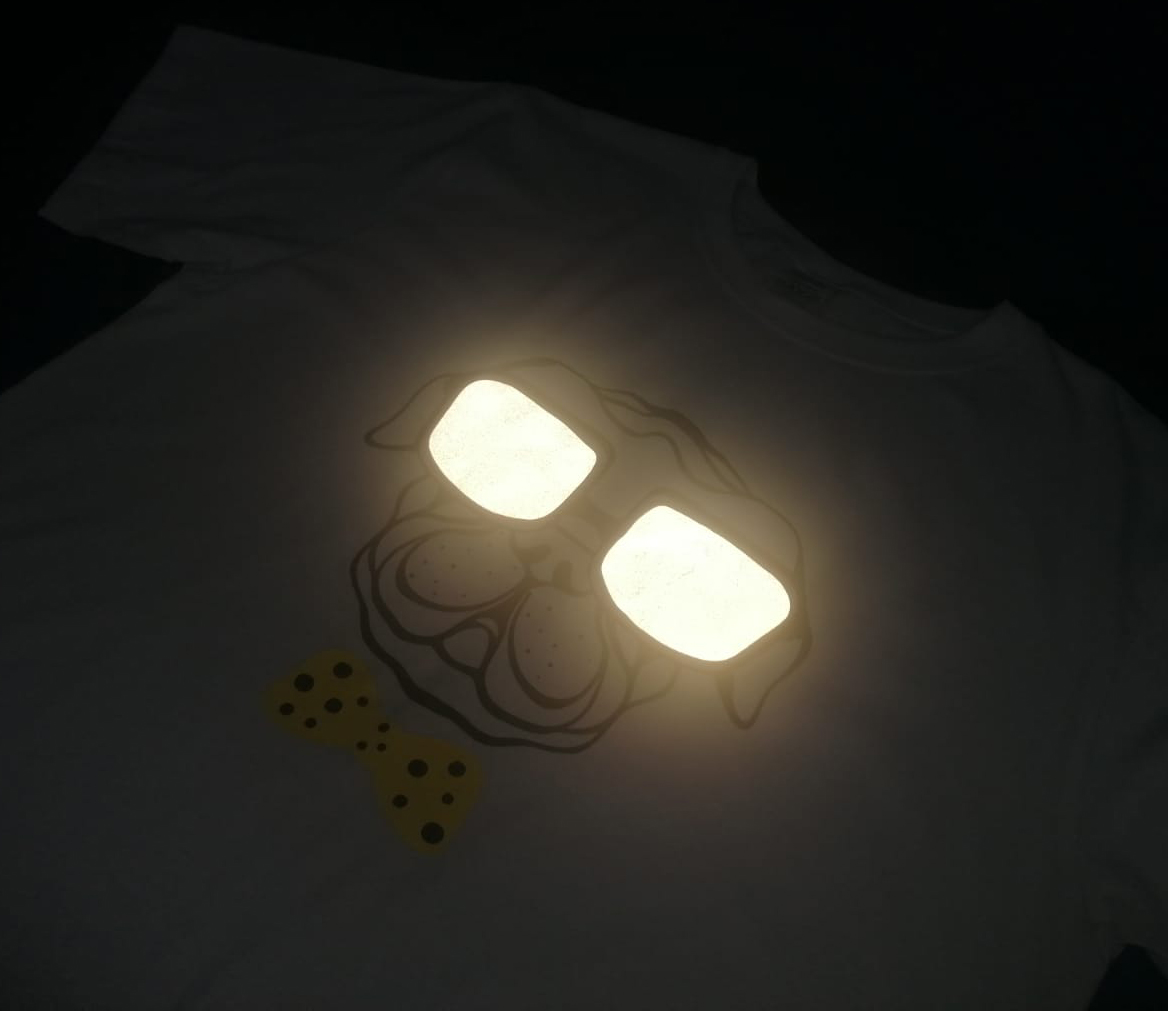 фото печати на футболке и нанесении светоотражающей пленки