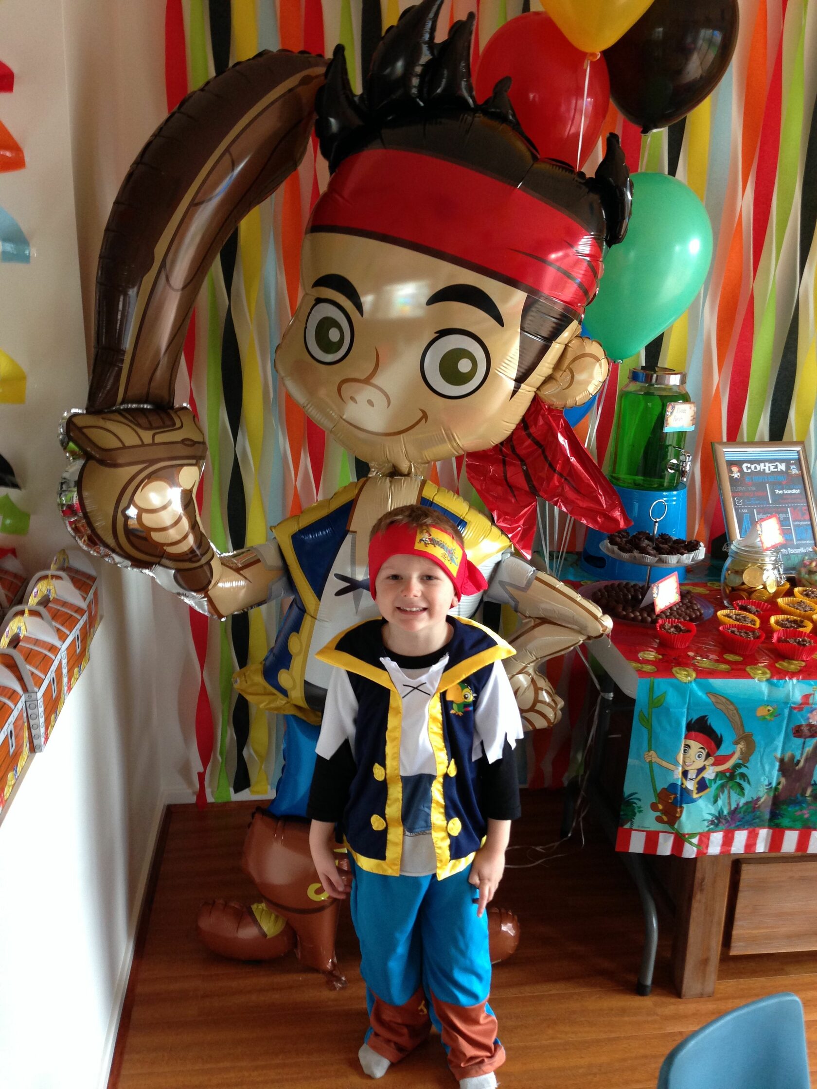 Ходячая фигура «Пират Джейк»