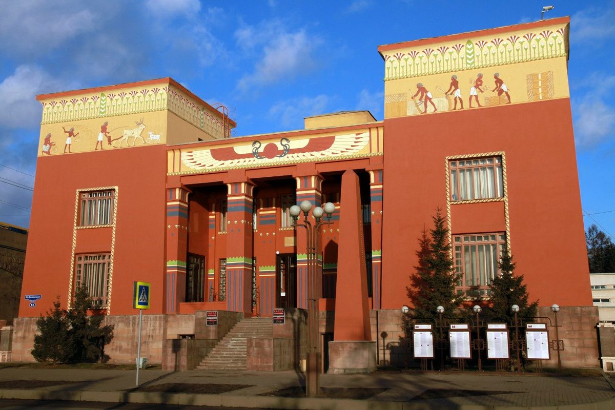 Красноярский краевой краеведческий музей на улице Дубровинского