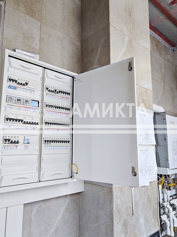 Инженерные стандарты электроснабжения загородного дома. Подключение 15 кВт кабелем СИП или под землей (ВБбШв), трехфазная сеть, монтаж контура заземления и установка УЗО по ПУЭ.