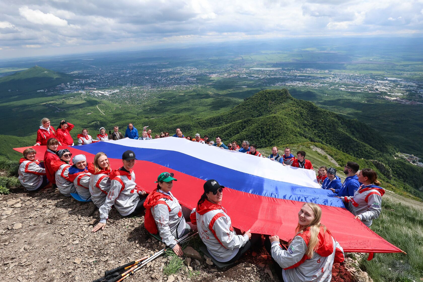 <span style="color: rgb(113, 61, 211); font-family: TTForce;">ПОХОДНЫЙ ТУРИЗМ</span>