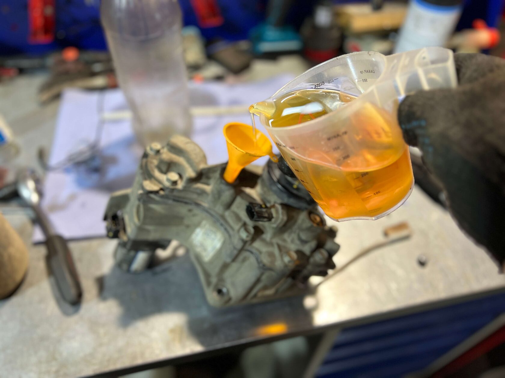 Проверка уровня в муфте