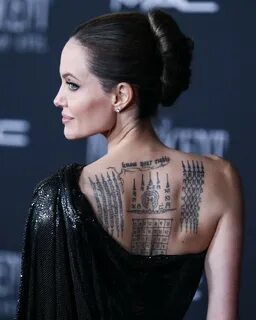 Звезда испытала стресс: рассекречены новые тату на теле Анджелины Джоли
