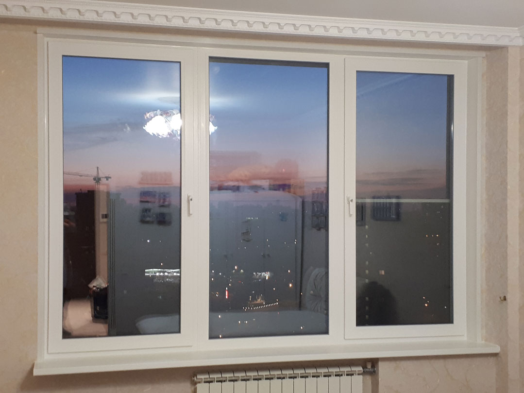 Деревянные окна в интерьере. Уютный уголок для чтения. Next window. Подоконник в комнате. Шаттерсы французские окна.