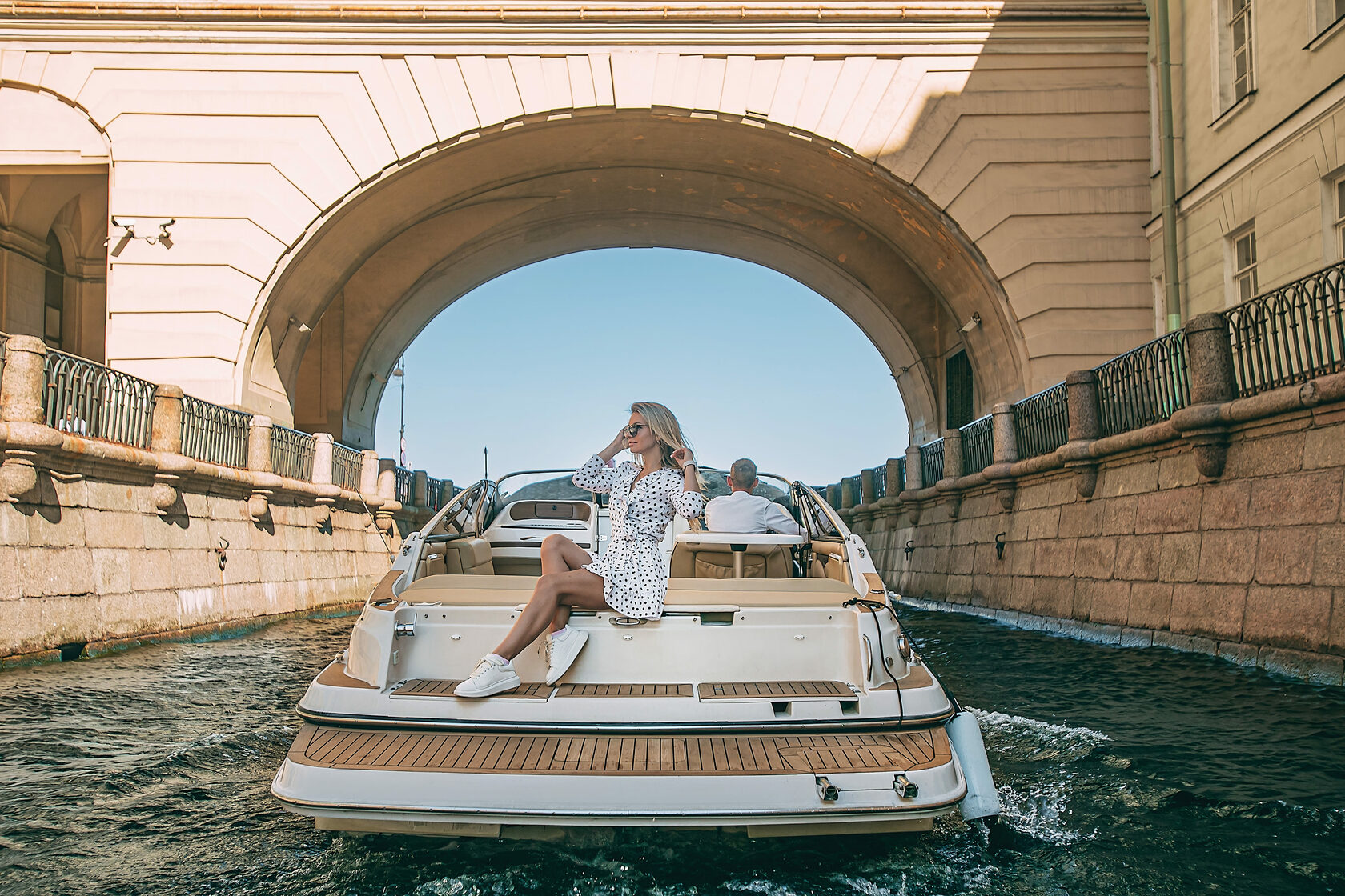Chaparral 186 ssi. Bayliner 245. Bayliner 275. Аренда катера нижний новгород с капитаном. Аренда лодок.