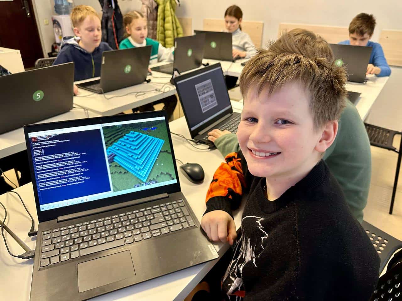 Курсы python для школьников. Курсы python для школьников. Курсы python для школьников. Программист пайтон. Пайтон для детей.