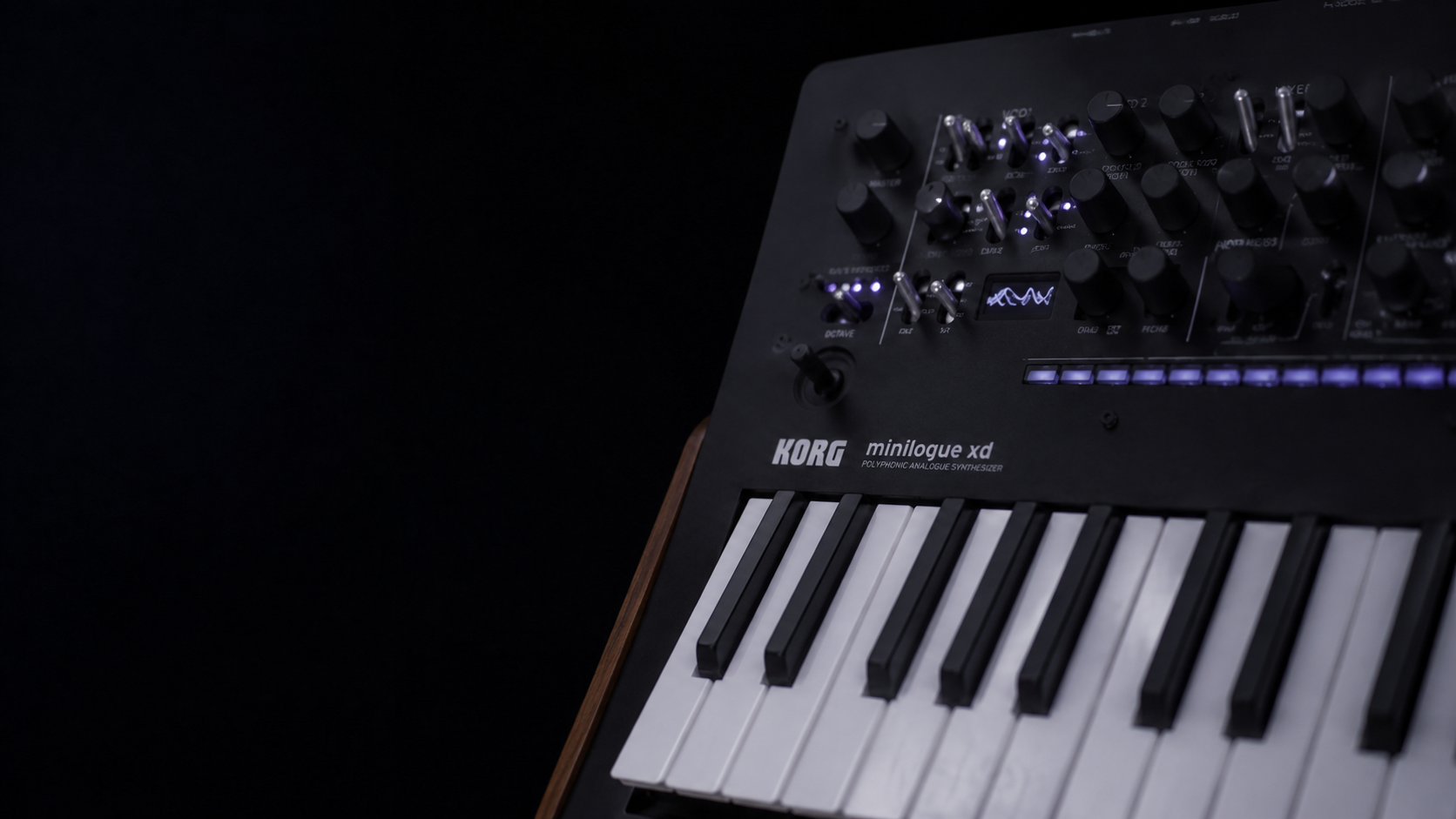 Синтезатор KORG Minilogue XD