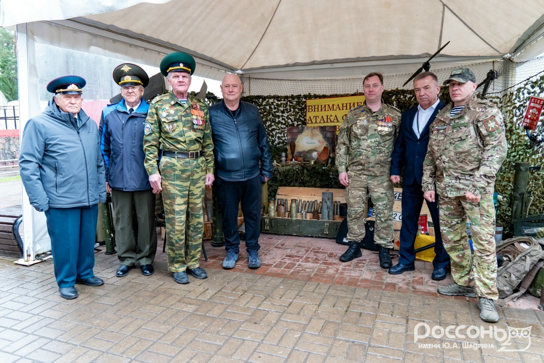 Выставка трофейного оружия и БПЛА на площадке «Сети победы»