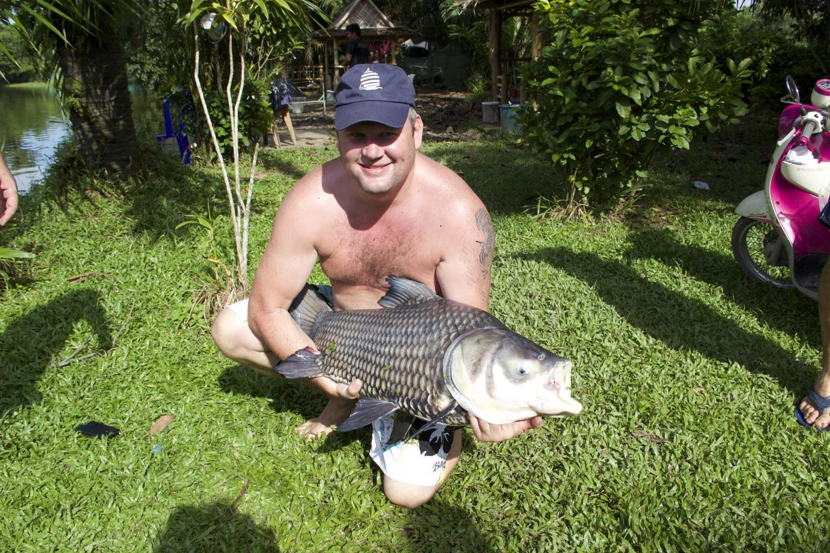 Пхукет рыбалка на озере. Фото рыбалка Пхукет. Fishing Phuket.