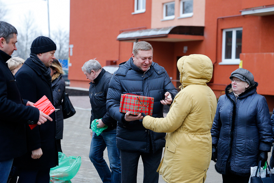 Акфен калининград. Директор Акфен Калининград. Зейрали Байтаров.