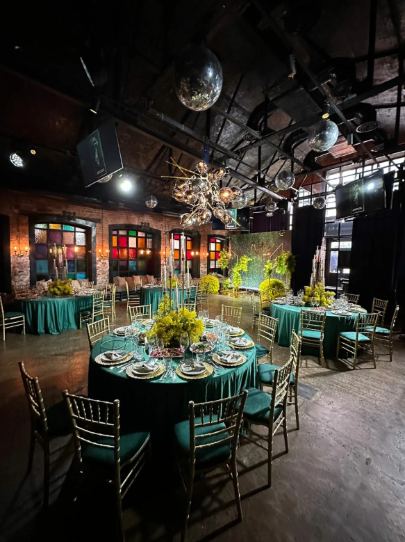 Лофт с верандой для свадьбы