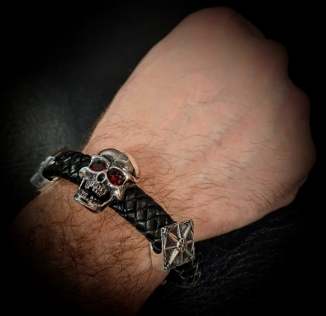 байкерский браслет, мото браслет, серебряный браслет мужской массивный.