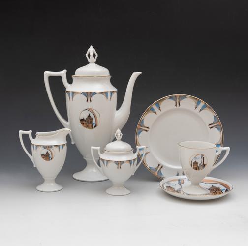 Чайный и кофейные сервизы