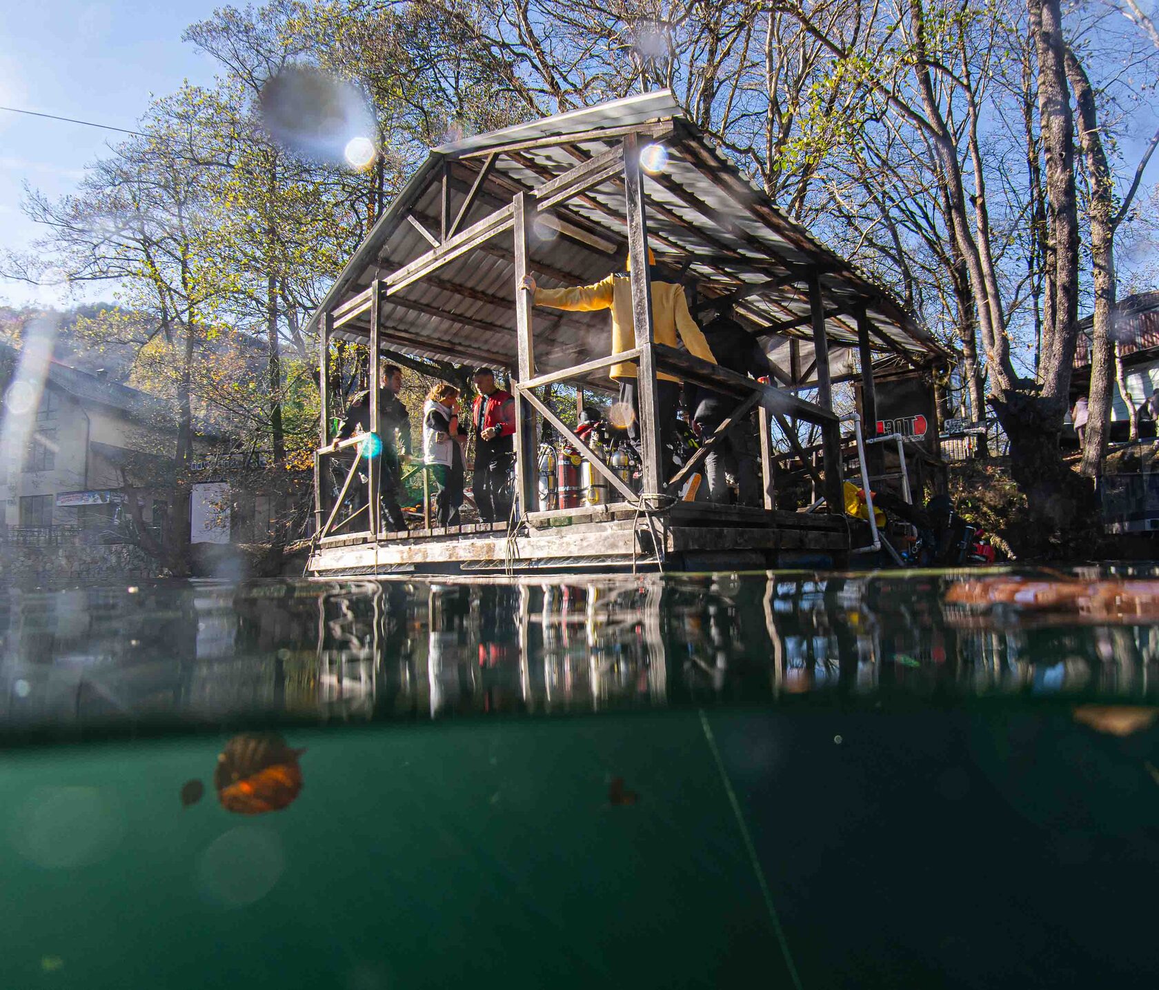 Дайвинг в Голубом озере. Фото Валерия Юркина
