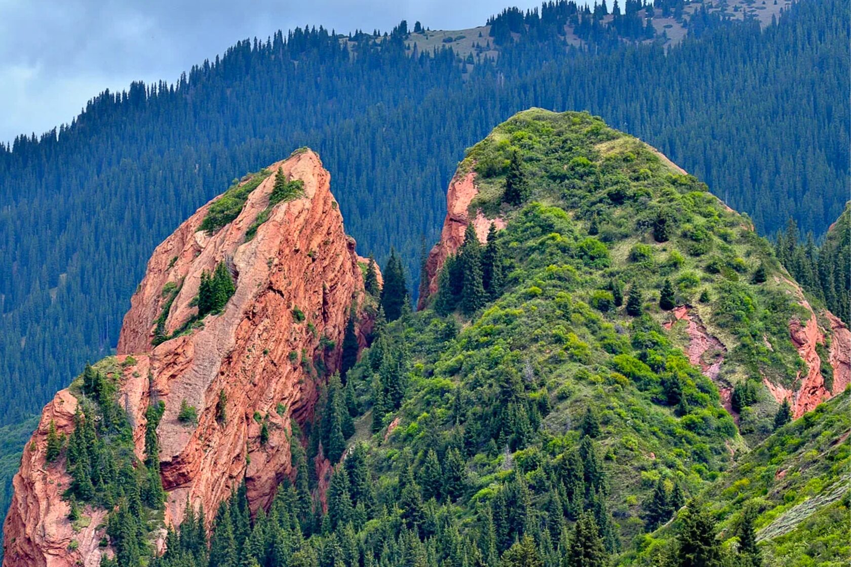 Broken Heart Rock — A Romantic Landmark of Jeti-Oguz