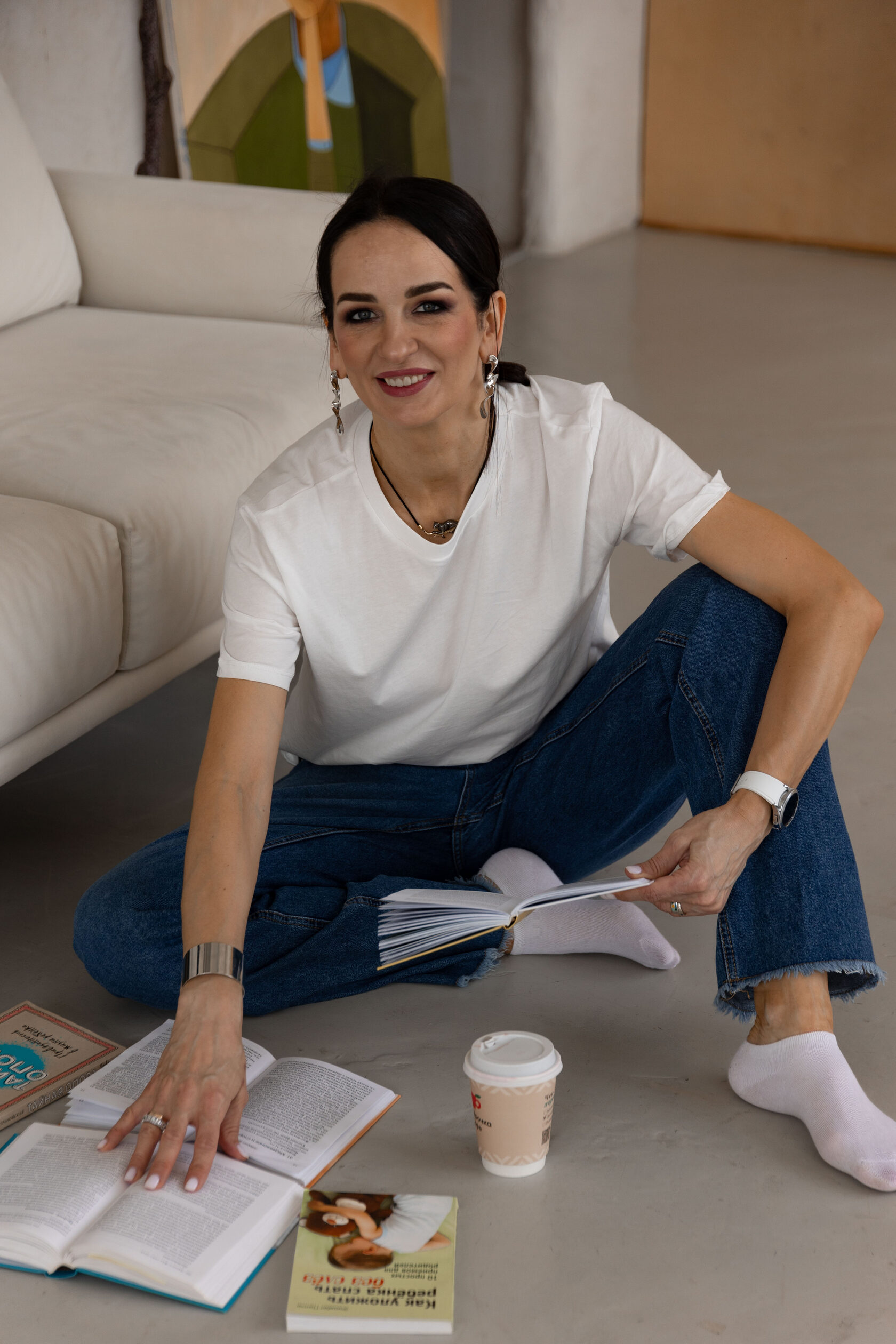 Ирина Степанова с книгами
