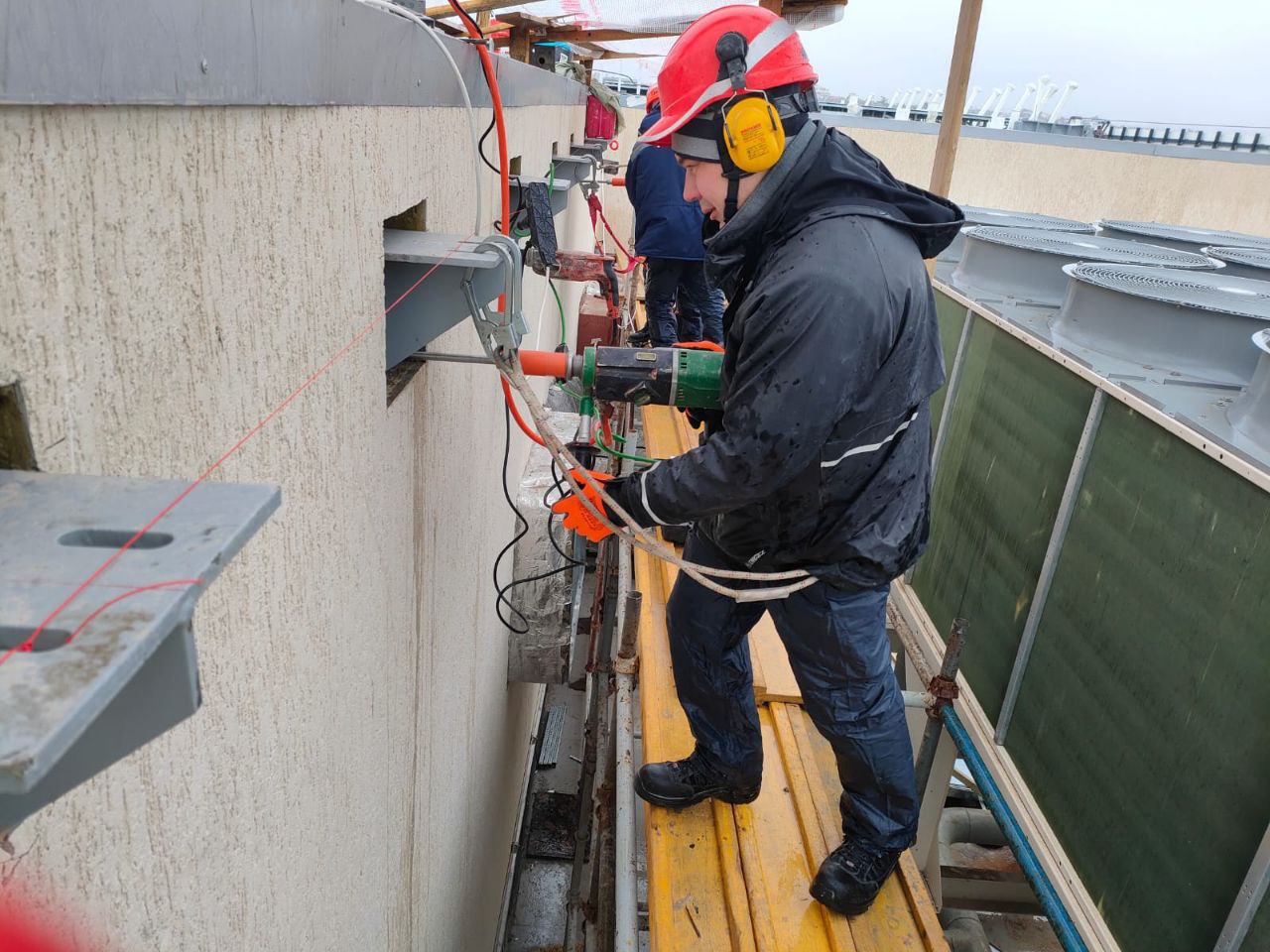 Оператор алмазной резки и бурения