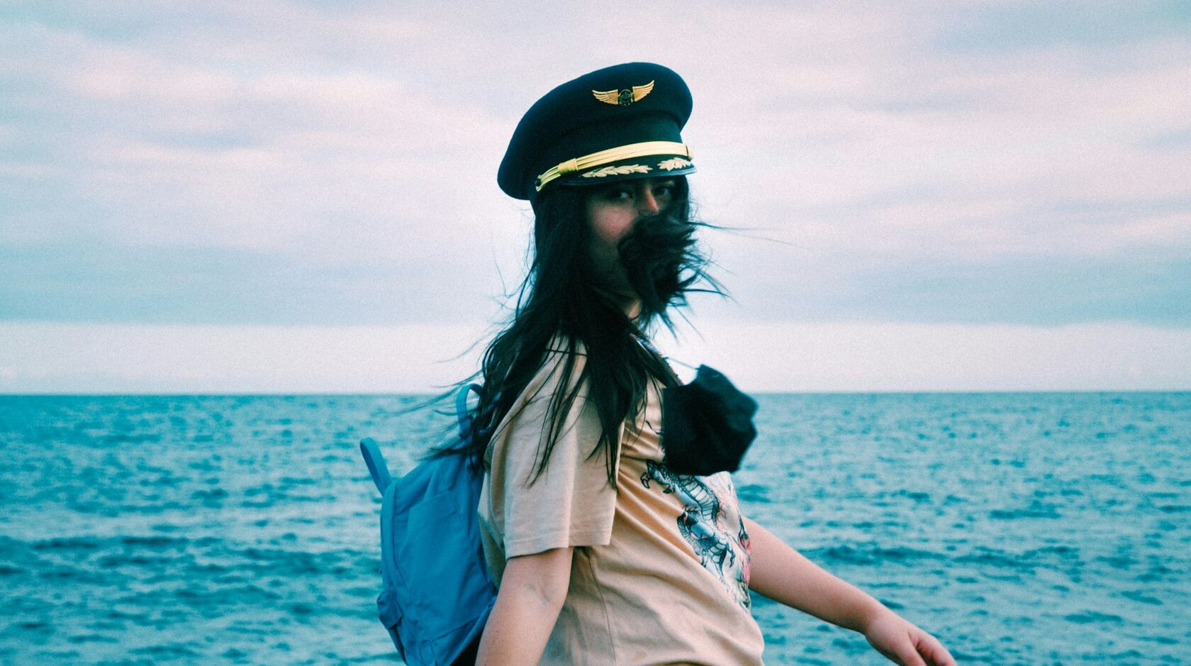 Pin-up девушка в морском стиле — sailor pin-up