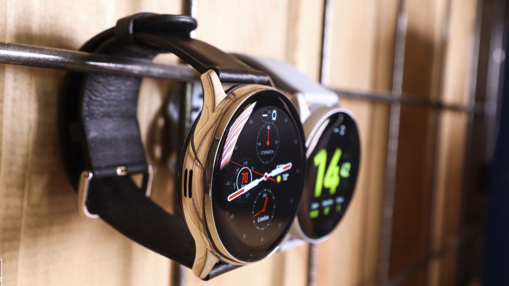 Часы смарт актив 2. Samsung watch Active 2. Часы самсунг Galaxy watch Active 2 мужские. Samsung Galaxy watch active2 Steel. Samsung Smart watch 5.