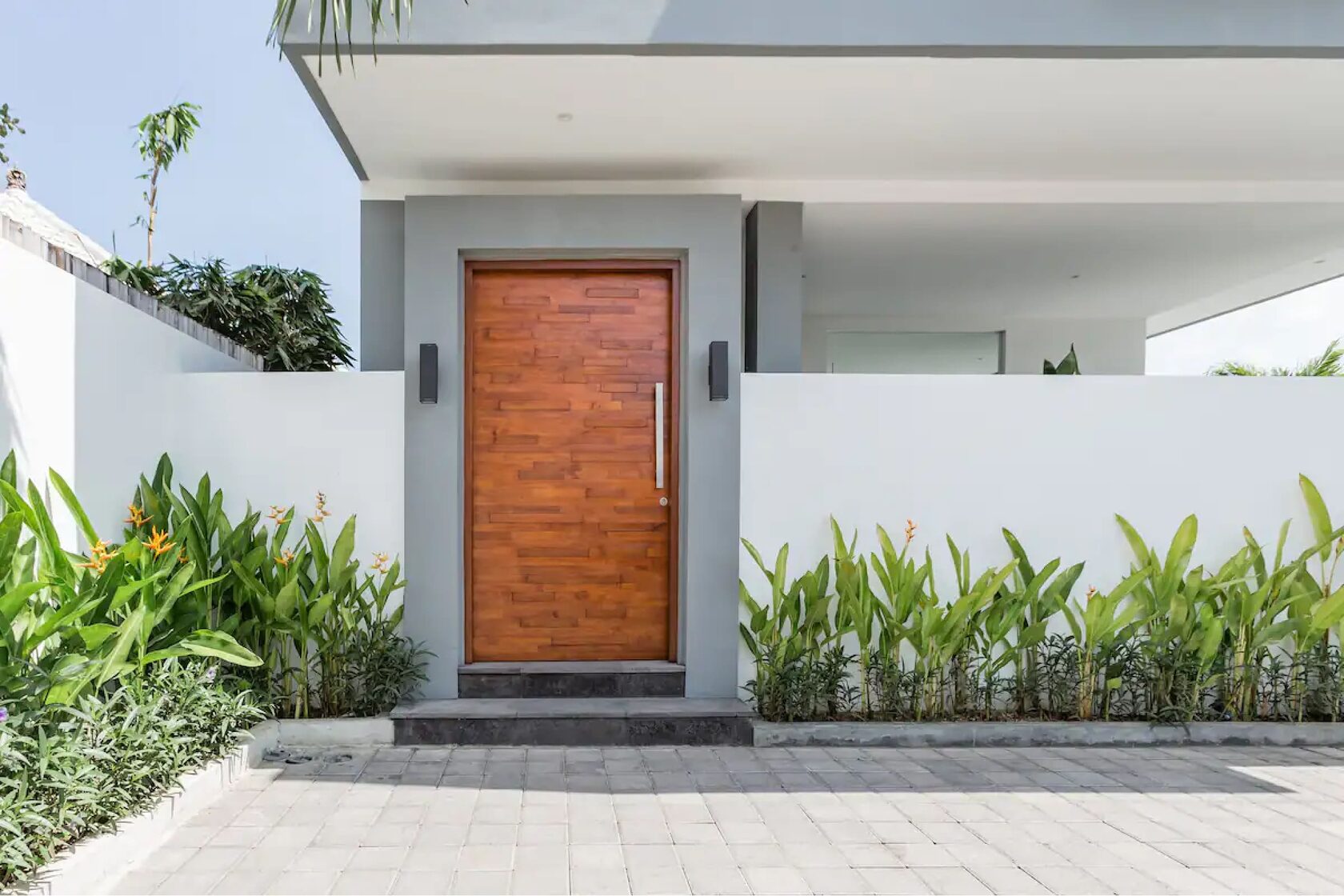 jendela house garage