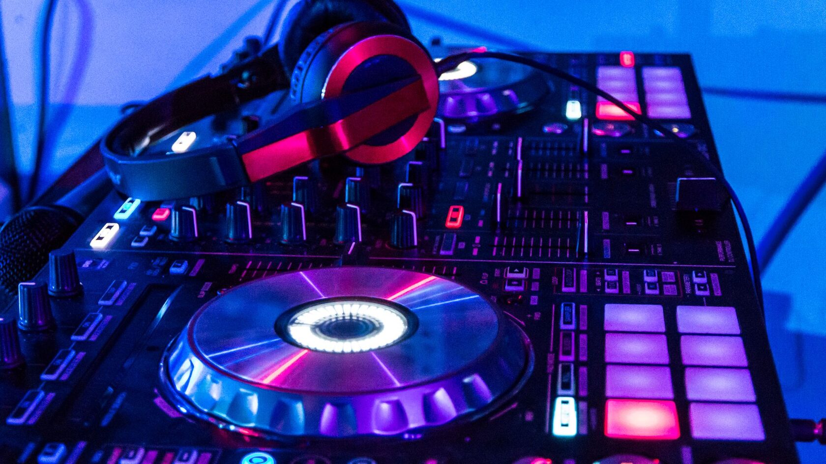 Контроллер для диджея