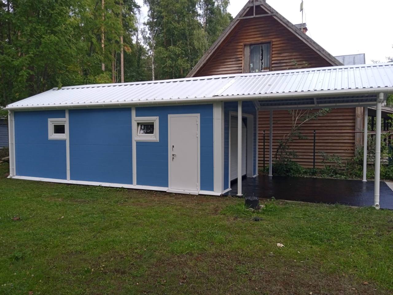 Изготовление гаражей из сэндвич панелей.