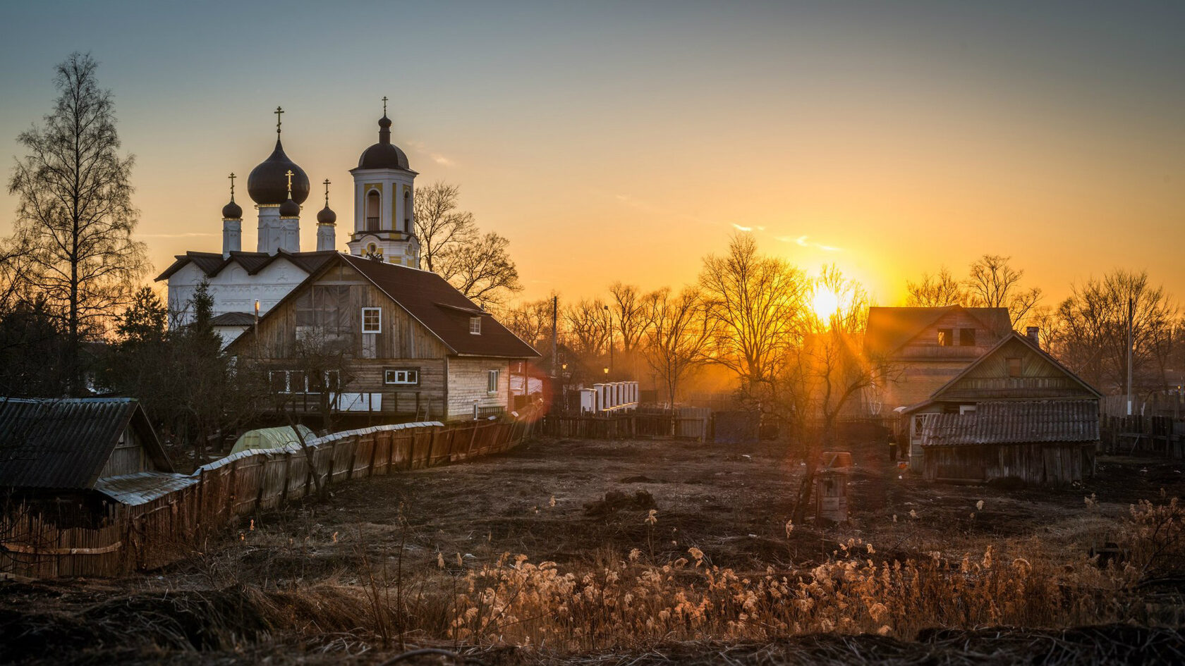 Старая Церковь в деревне