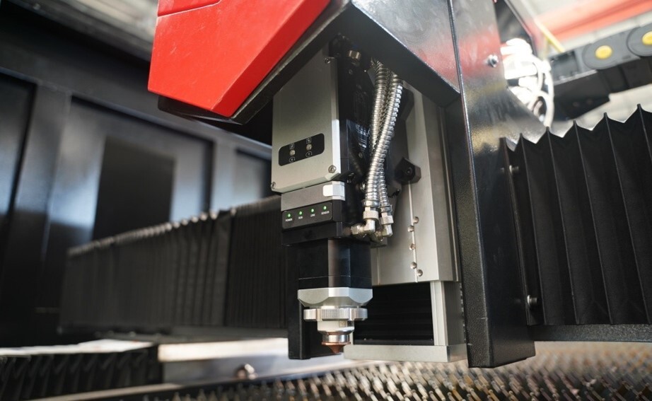 Промышленное оборудование для лазерной резки металла