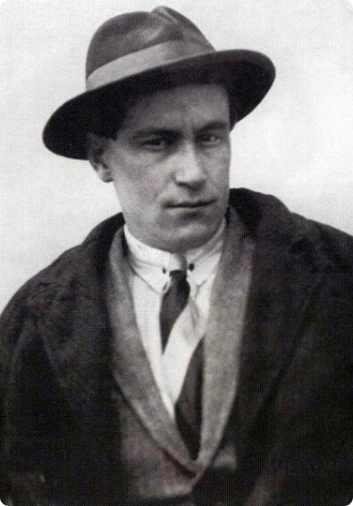 «ВступаВалентин Катаев. 1920-е гг.йте в красную конницу!». Плакат УССР, 1920