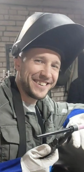 Сварщик Андрей