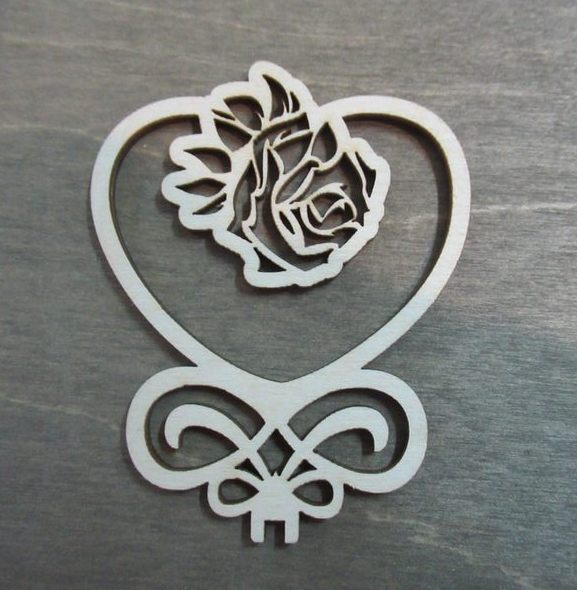 Топпер сердце с розой из фанеры