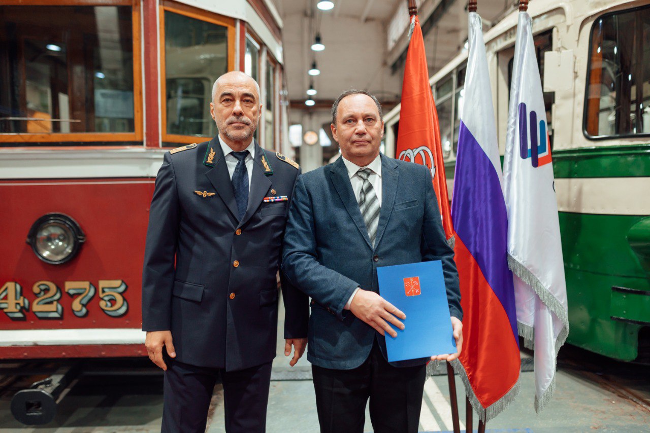 Педагоги УКК ГЭТ отмечены наградами в честь профессионального праздника