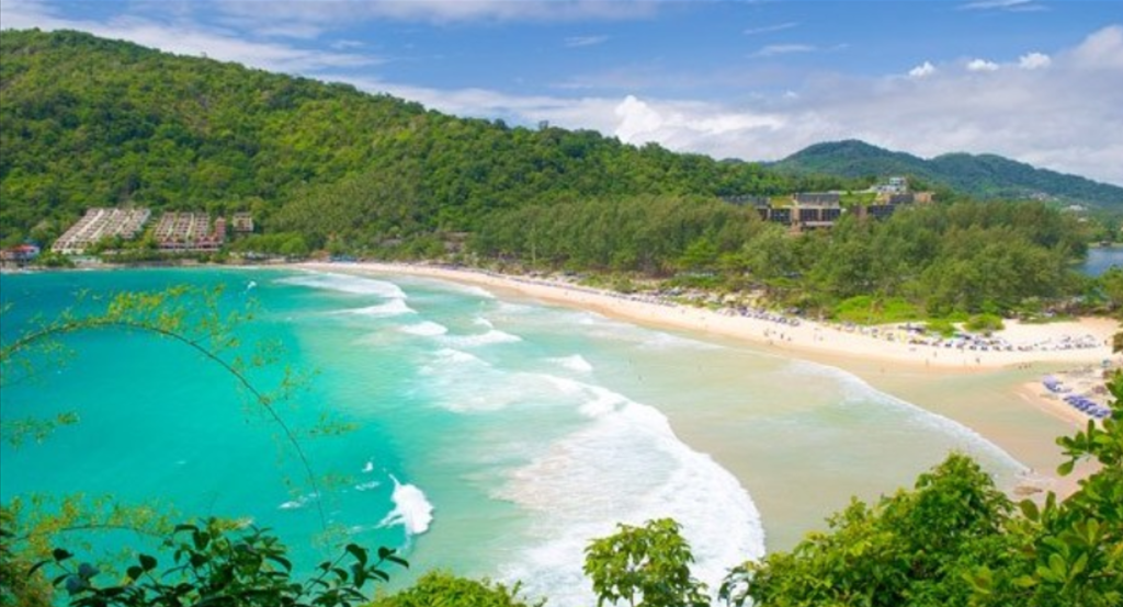 Пляж Най Харн (Nai Harn Beach)