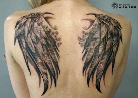 Татуировки в виде крыльев