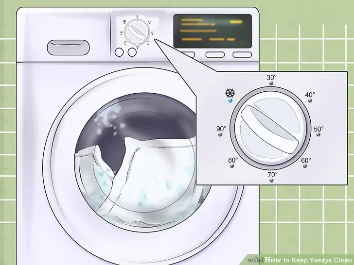 Включите стиральную машину, чтобы отстирать Yeezy