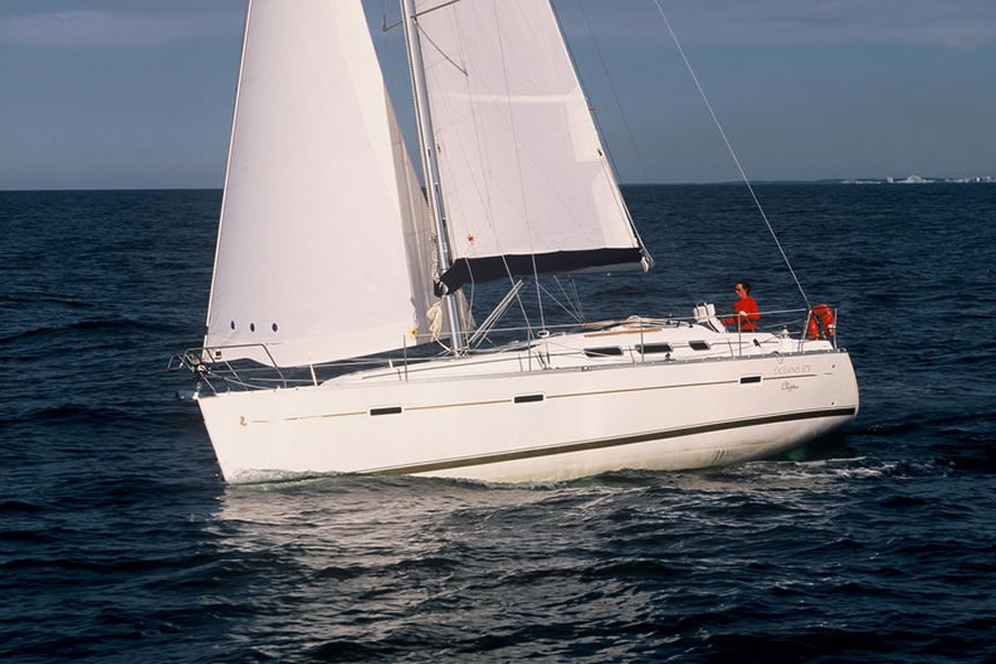 Парусная яхта Oceanis 373