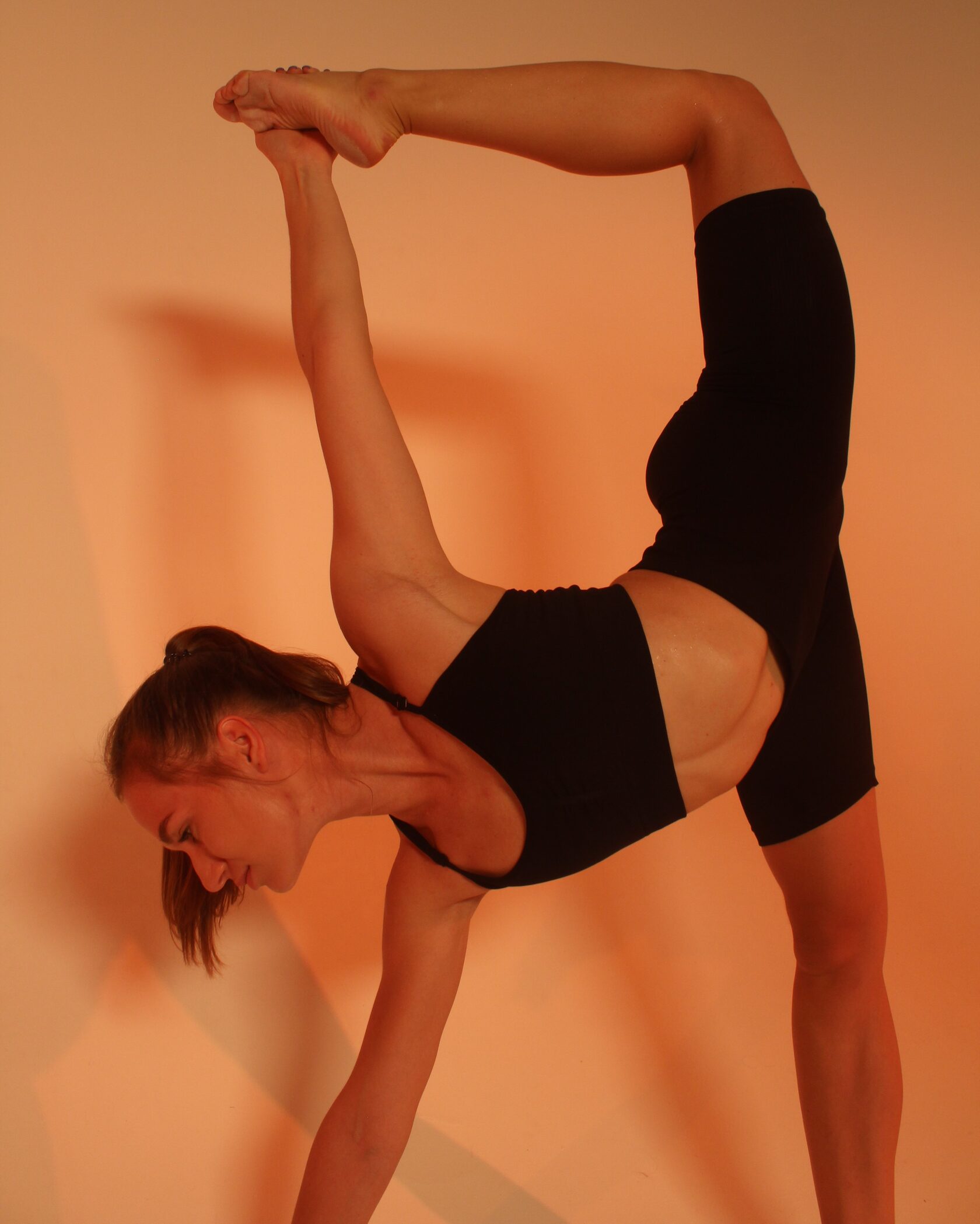 Горячая йога для женщин СПБ