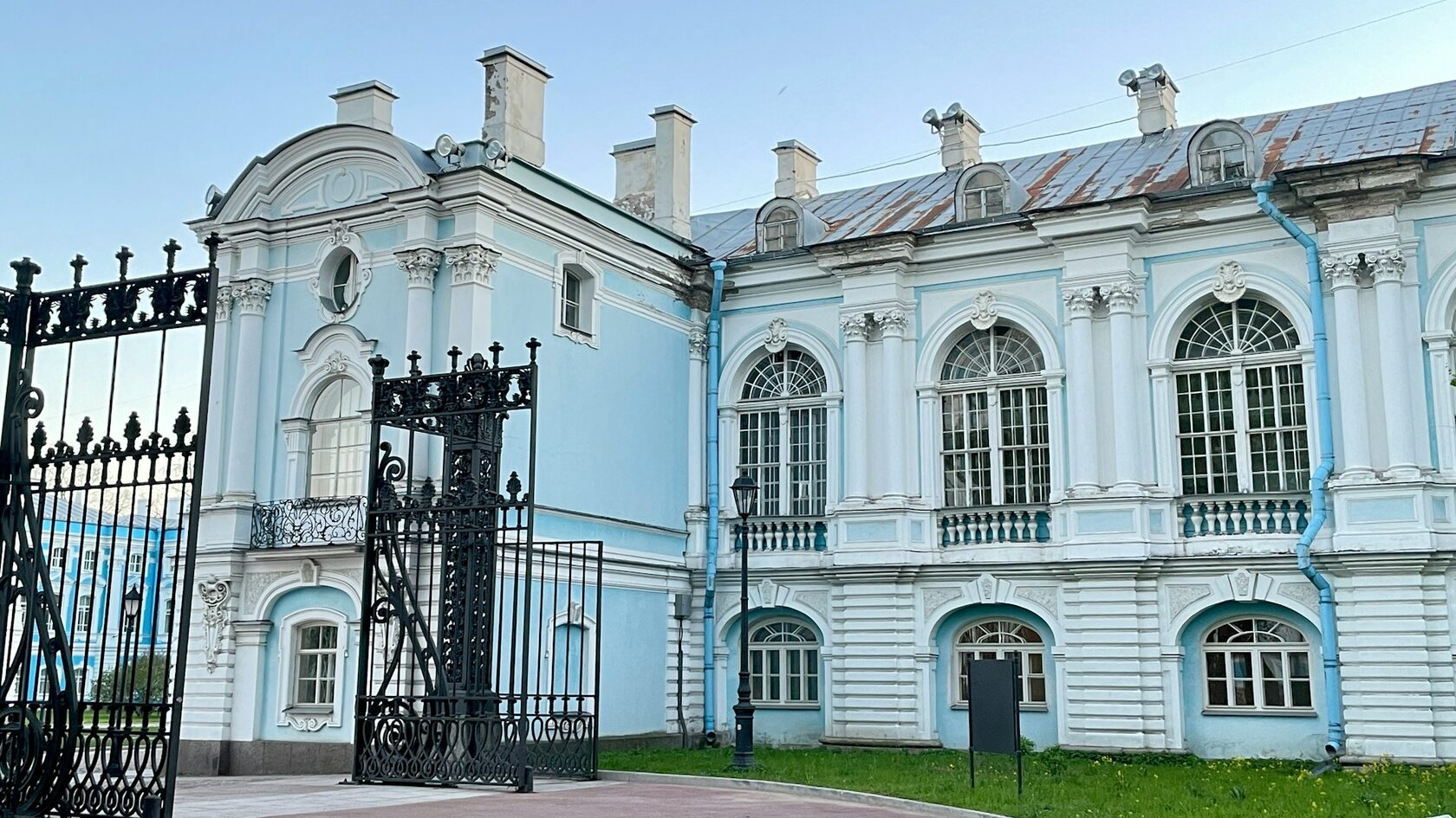 Воскресенский Смольный собор, Россия, Санкт-Петербург, площадь Растрелли, 1