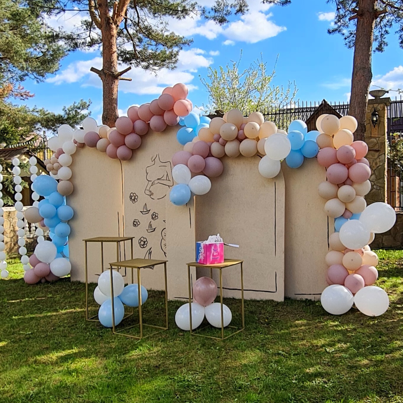 Оформление шарами на гендер пати