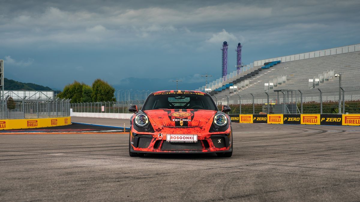 Автодром чита. Sochi Autodrom машина. Сочи автодром машина гоночная. Сочи автодром такси. Формула такси Сочи.