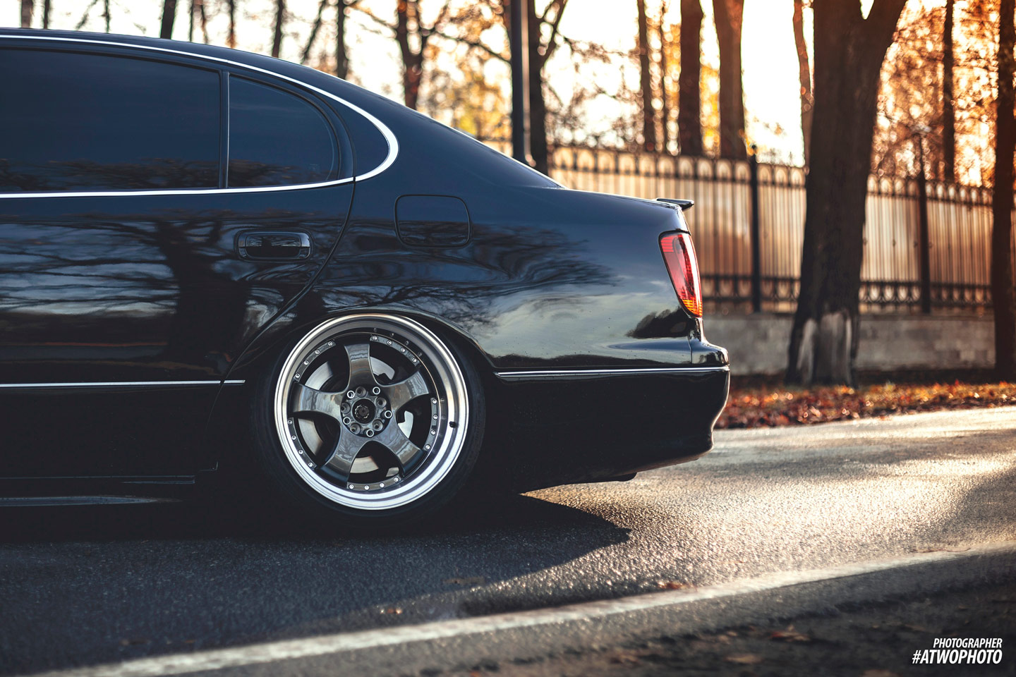 Стилов диски. Lexus GS 300 STILOVDAILY. Lexus GS 300 1998 stance. Lexus GS 300 r18. R18 на Lexus gs300 1998.