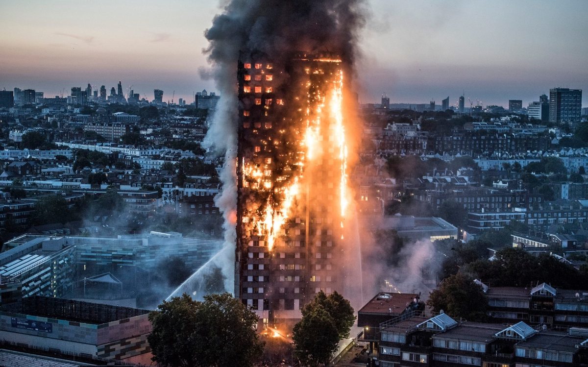 2017: Пожар в Grenfell Tower в Лондоне