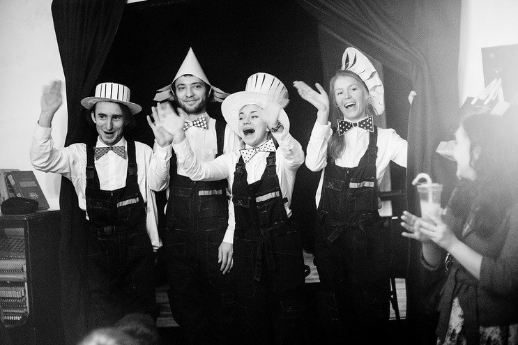 Пьеса муха цокотуха. Ростовский государственный театр кукол имени в. Театр кукол муха цокотуха. Театр муха ростов на дону. Театр муха ростов на дону.