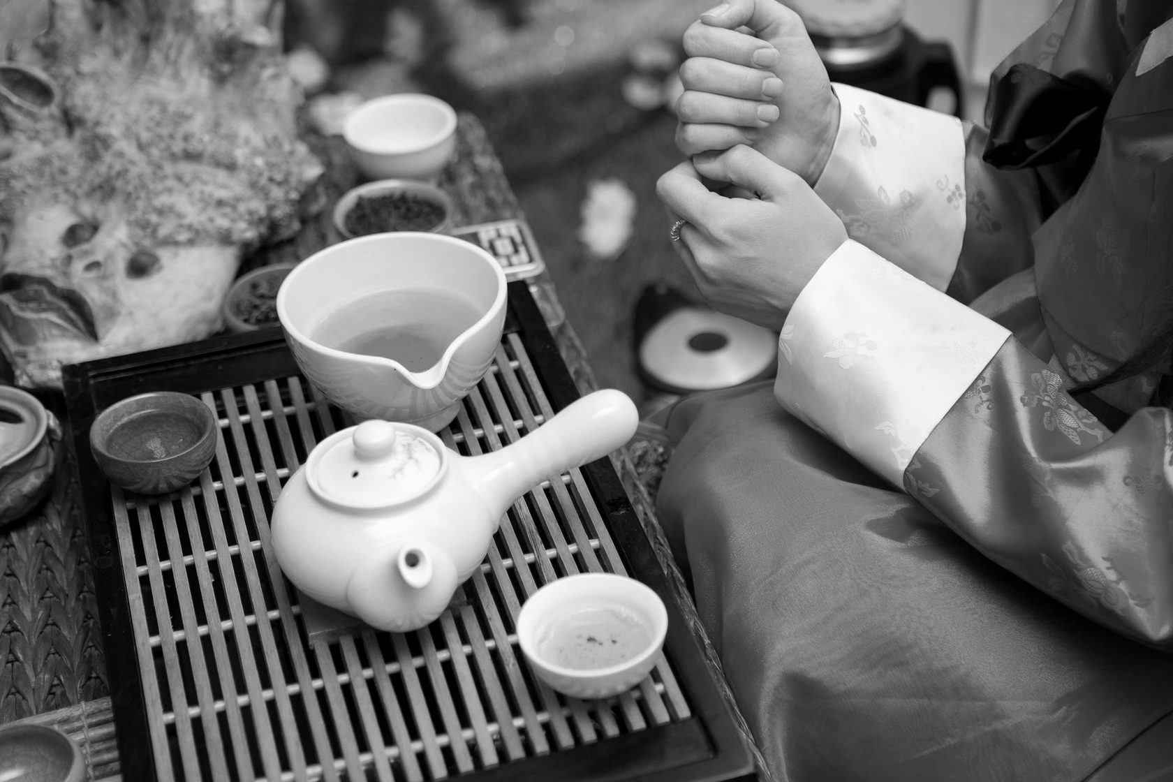 Чайная церемония цены. Китайская чайная церемония гунфу ча. Гунфу ча церемония. Чайная церемония гунфу ча. Чайная церемония в Китае Эстетика.