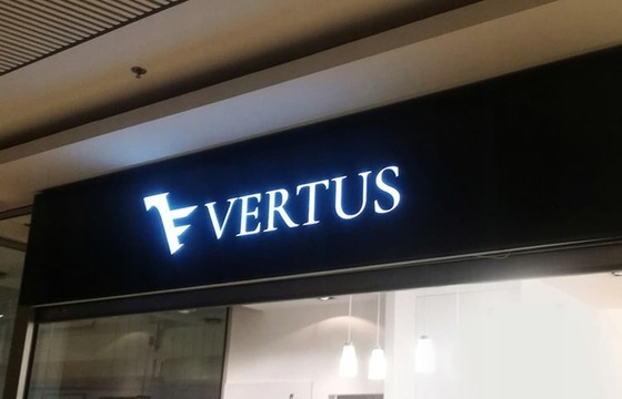 Световой короб для магазина одежды