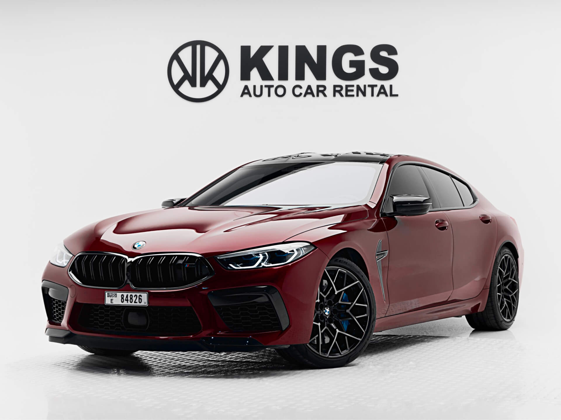 Аренда BMW M8 Competition 2022 в Дубае | KINGS RENTAL CARS