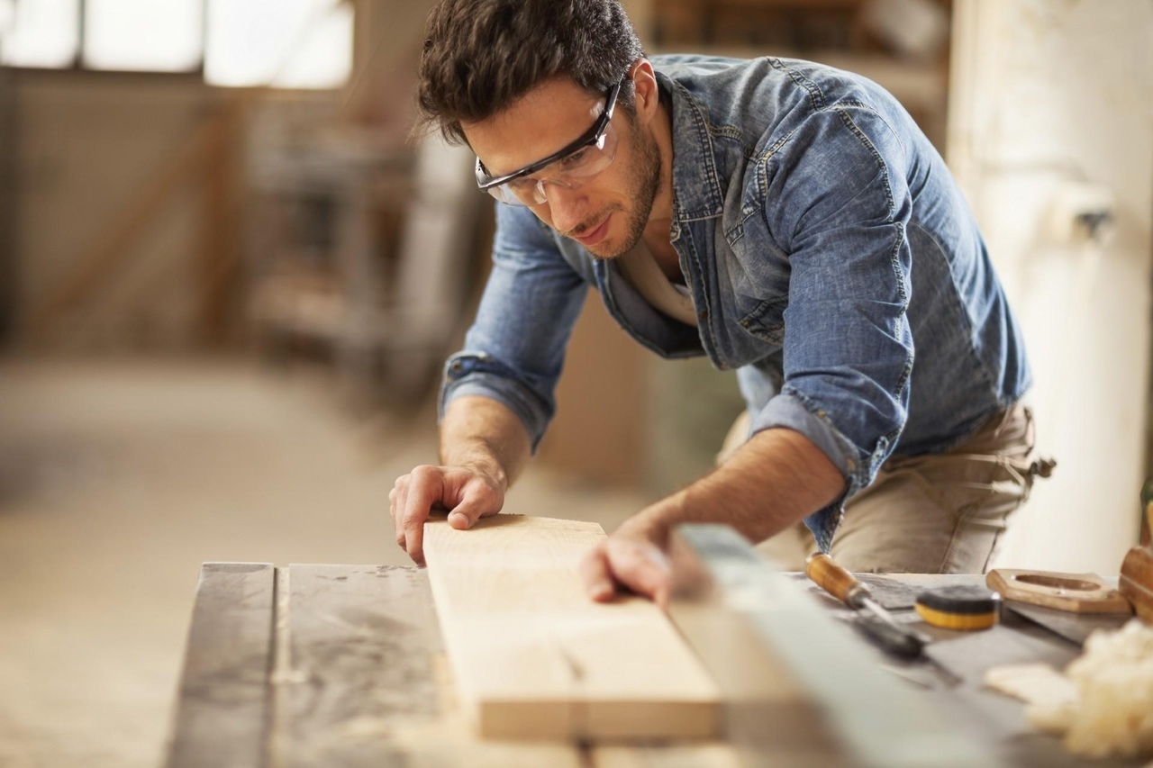 Собственное производство и специалисты высочайшей квалификации позволяют нам производить мебель премиального качества в кратчайшие сроки.