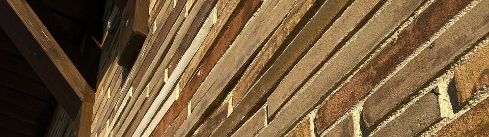 Как ухаживать за фасадом из клинкера: инструкция на годы