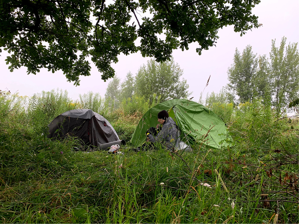 Утренний лагерь на окраине Тулы